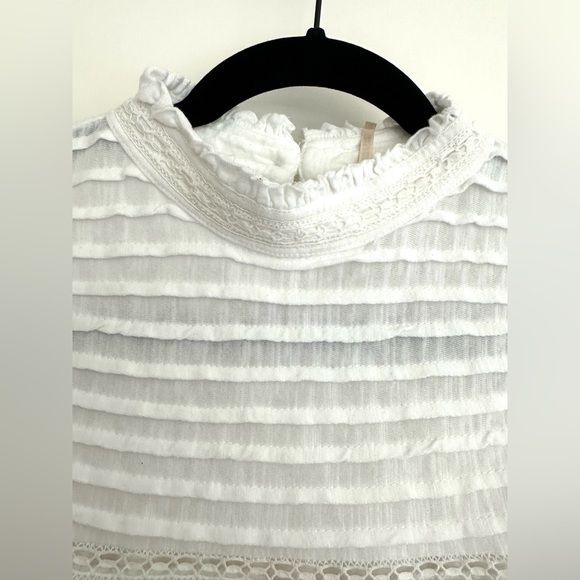 NWT LADIES FREE PEOPLE IVORY LACE RUFFLE  slubbed jersey BLOUSE SIZE XSmall - Picture 3 of 14